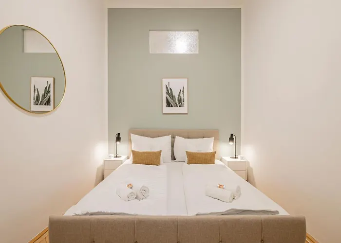 Charming Perfect For 4-6 Tram, Self-checkin Bécs